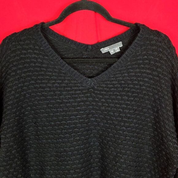 Vince Textured V-Neck Sweater Black Merino Wool Alpaca Camel Blend Size Medium - Picture 3 of 7